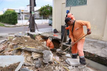 Prefeitura de Manaus reconstrói caixa coletora em via do bairro Alvorada e promove melhoria no sistema de drenagem