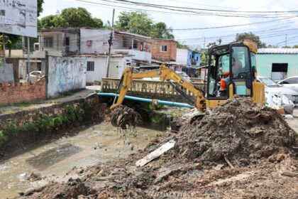 Prefeitura de Manaus reforça serviços de desassoreamento na capital