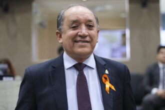 Projeto do vereador Professor Samuel visa serviço gratuito de orientação profissional nas escolas públicas