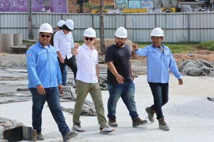 David Almeida acompanha final das obras do viaduto Rei Pelé