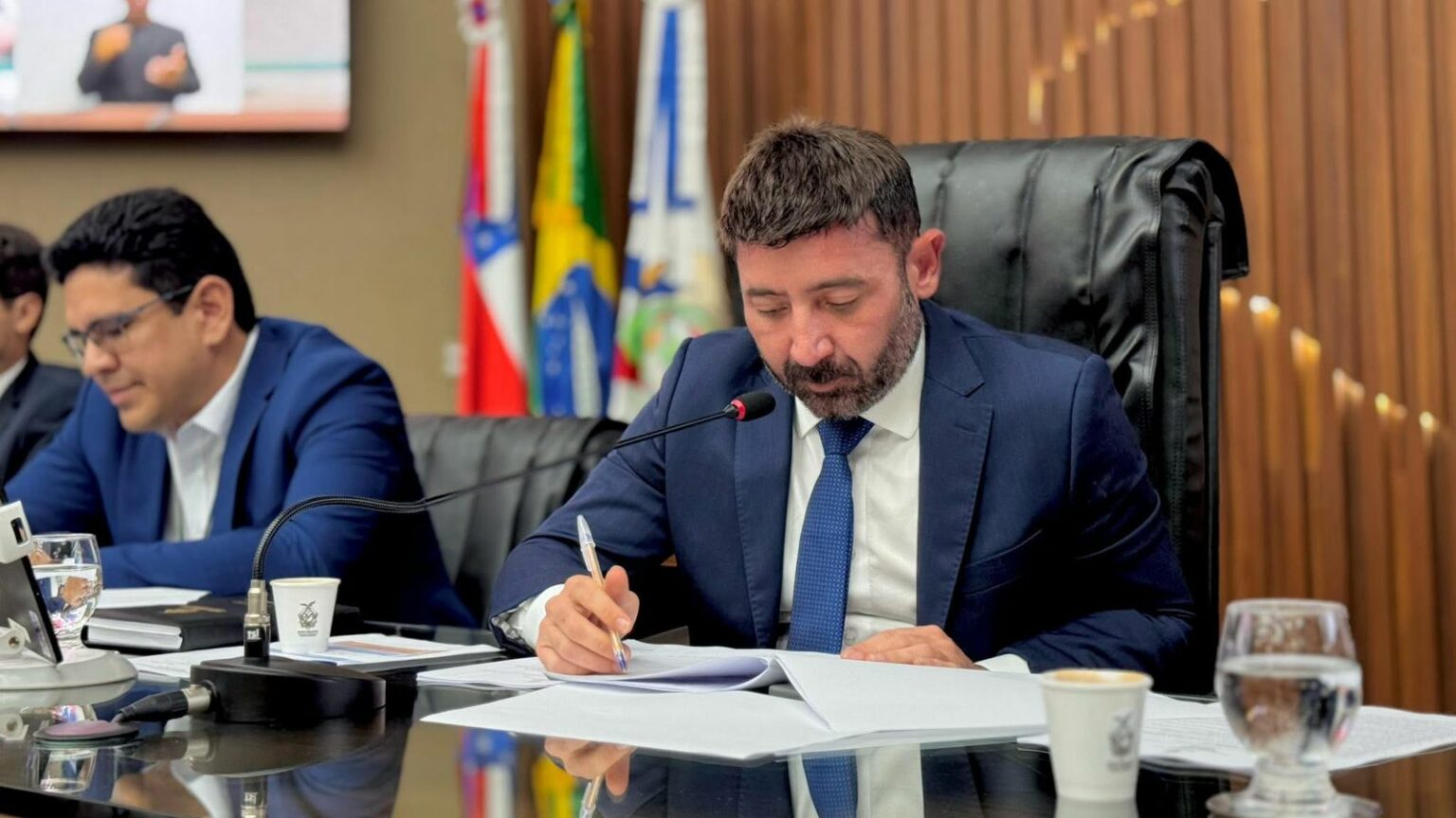 Requerimento de Carlinhos Bessa contribui para avanço de obras no porto de Tefé Requerimento de Carlinhos Bessa contribui para avanço de obras no porto de Tefé