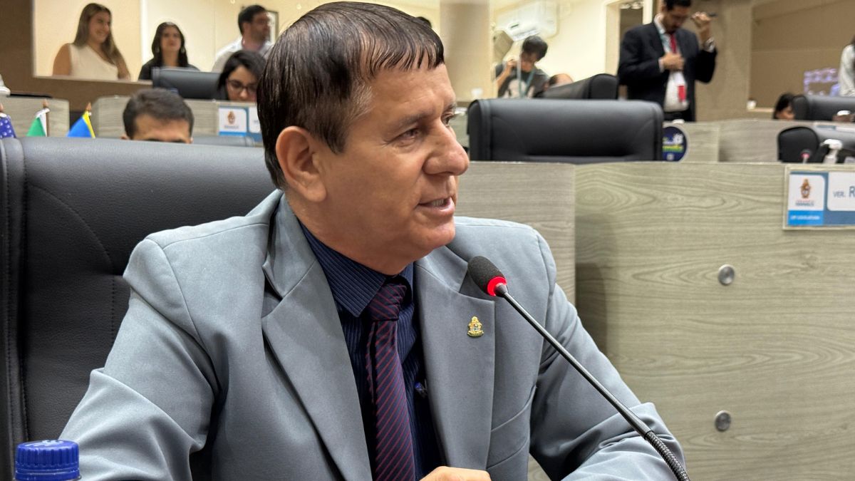Vereador Roberto Sabino cobra investimentos em mobilidade urbana para Manaus