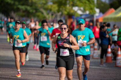‘Manaus em Movimento’ reúne adeptos e atletas da corrida de rua na Ponta Negra, neste sábado