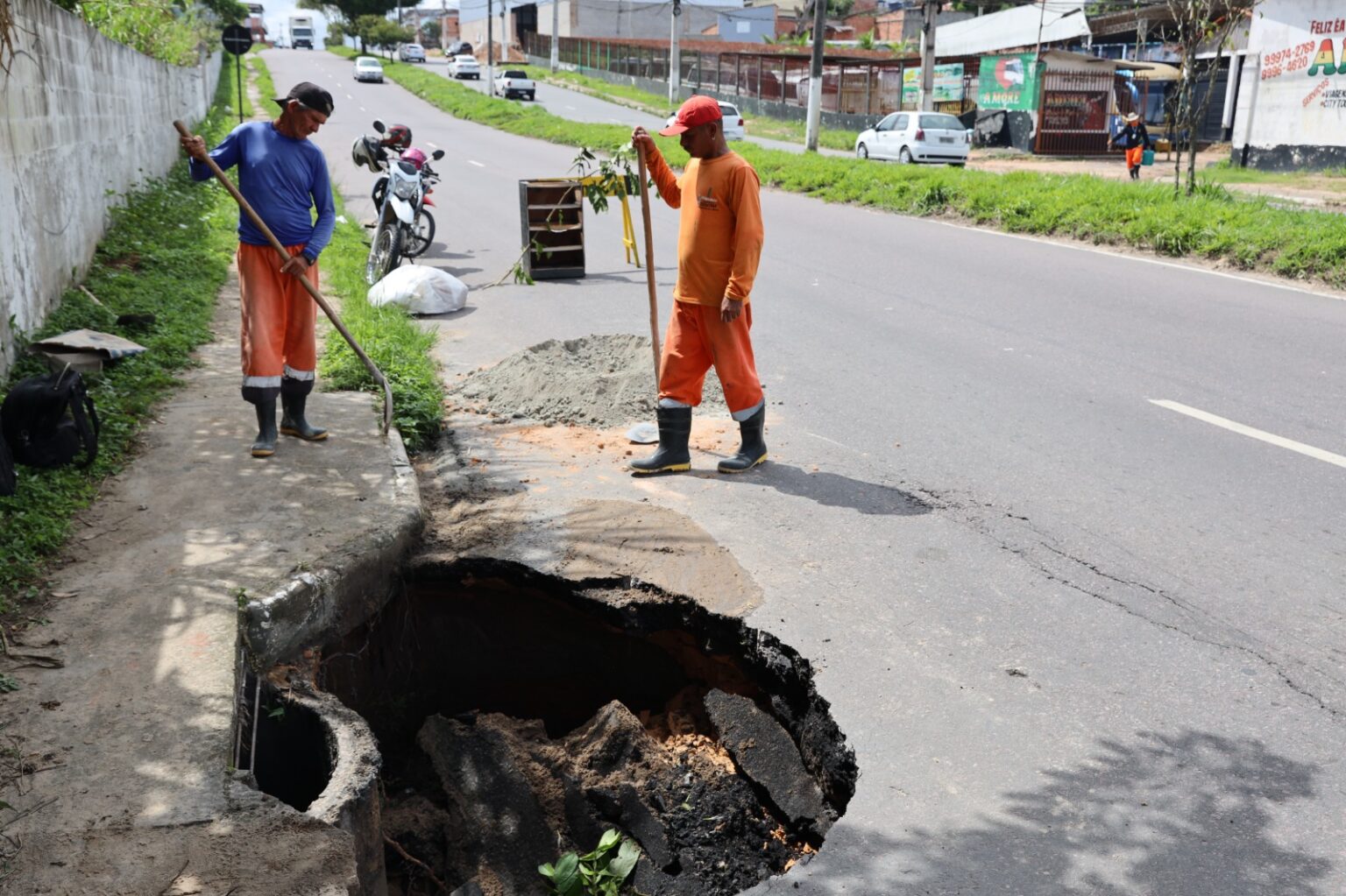 Recuperação de rede de drenagem no bairro Santa Etelvina