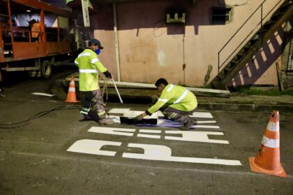 Sinalização viária no Alvorada durante ‘Mutirão no Bairro’