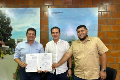 Governo do Amazonas e Prefeitura de Parintins assinam termo de cooperação para repasse das obras de saneamento do Prosai