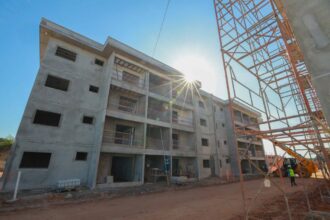 Missão do BID visita os conjuntos habitacionais do Prosamin+ e destaca o avanço das obras