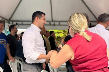 Saimon Bessa participa da entrega da nova USF Leonor de Freitas na zona Oeste