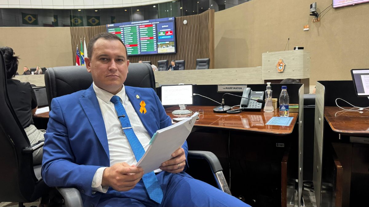 Projeto de Raiff Matos que proíbe uso de entorpecente em locais públicos de Manaus avança na CMM