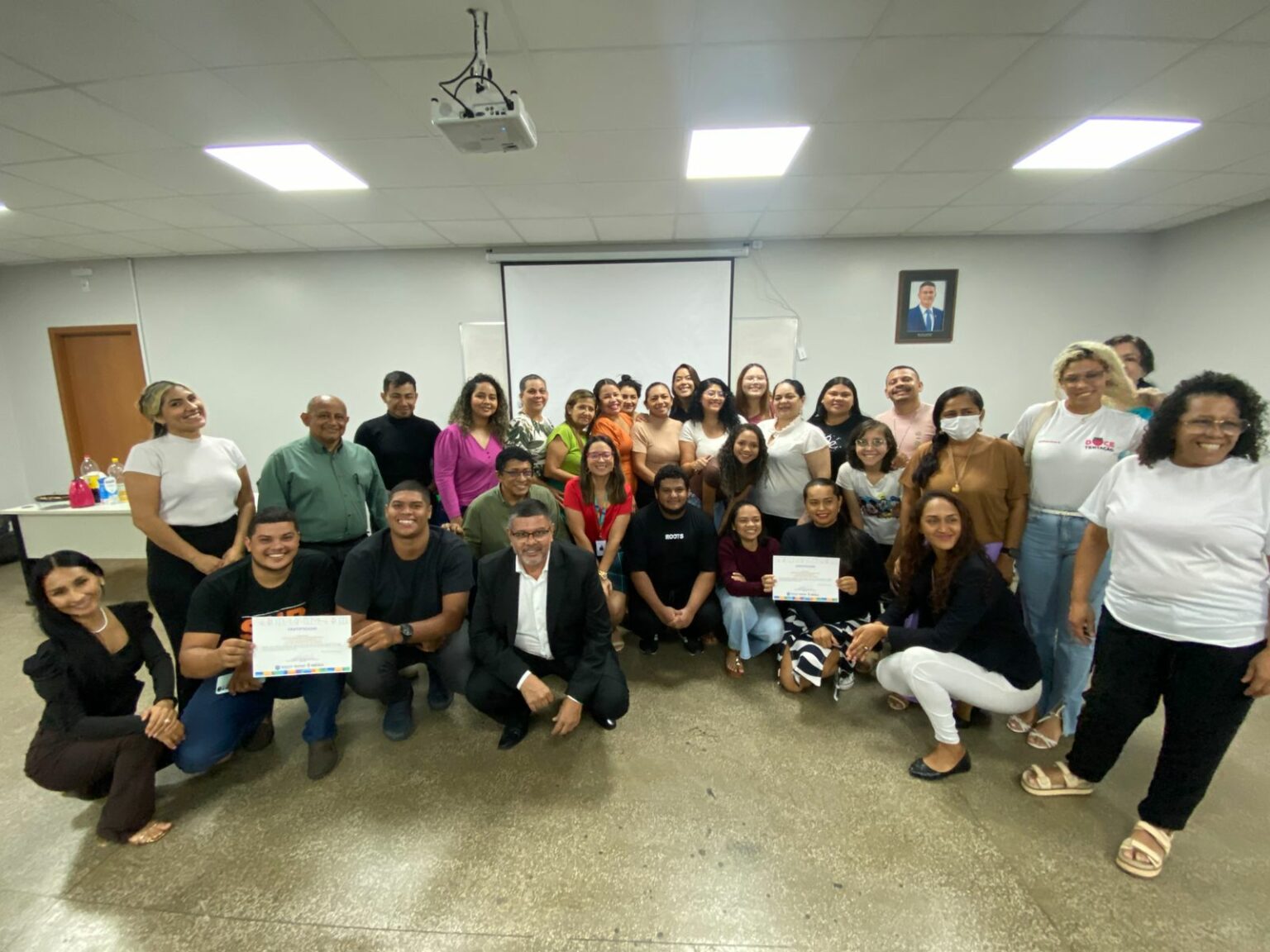Certificação de mais de 100 alunos em cursos de qualificação