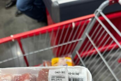 Procon-AM autua supermercado em Manaus por adulteração de data de validade em produtos impróprios para consumo