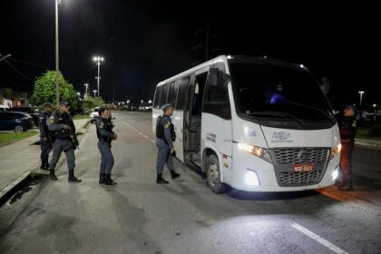 Investimentos do Governo do Amazonas resultam na redução de roubos de veículos, ônibus e celulares