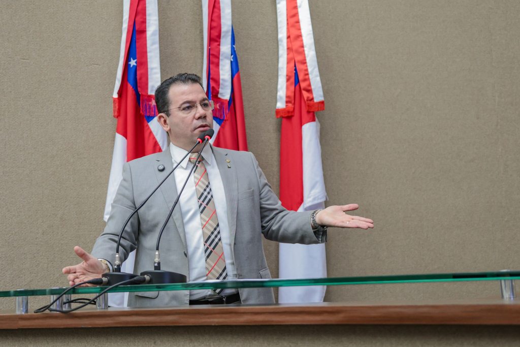 Wilker Barreto solicita convocação do secretário de segurança após empresa anunciar retirada de viaturas por falta de pagamento