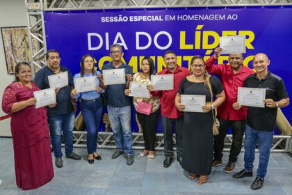 Wilker Barreto homenageia líderes comunitários em Sessão Especial na Aleam