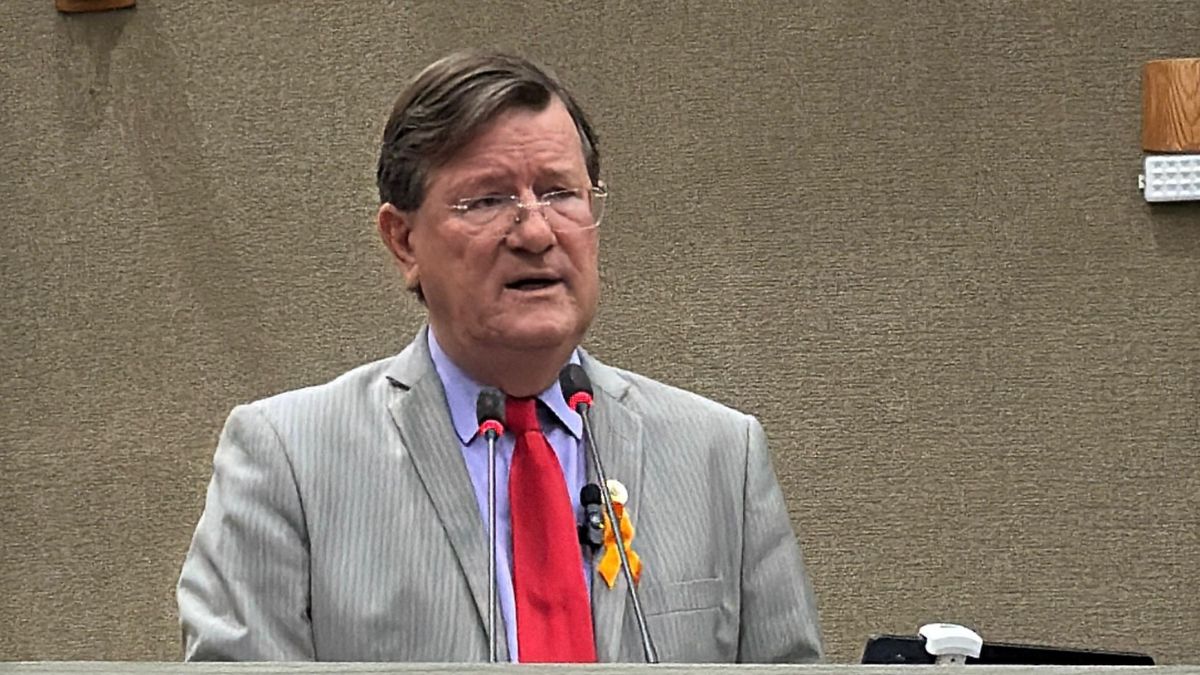 Zé Ricardo apresenta PL para dar transparência à fiscalização dos radares de trânsito