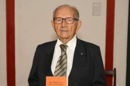 Comissão debate as contribuições de livro sobre o processo inflacionário
