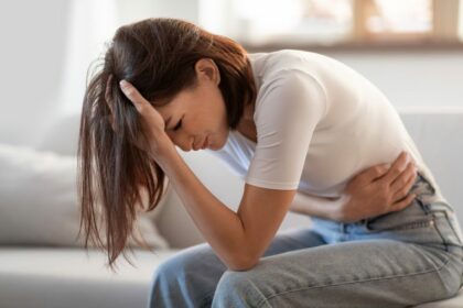 CCJ aprova datas comemorativas e selo para empresa com práticas voltadas a pessoas com endometriose