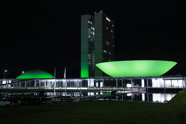 Congresso terá iluminação verde de 12 a 14 de maio em homenagem aos profissionais da enfermagem