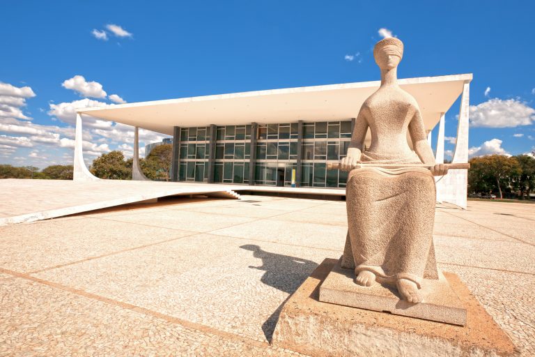 STF mantém ação penal contra deputado Delegado Ramagem por crimes relacionados à trama golpista
