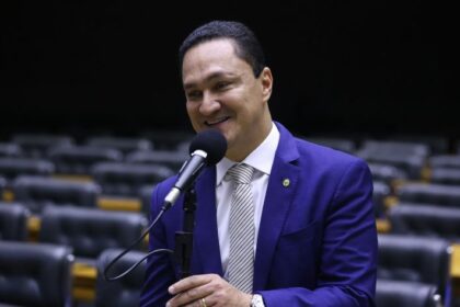 Deputado André Ferreira assume presidência da Comissão de Documentos Sigilosos da Câmara