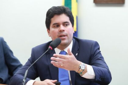 Comissão debate políticas públicas com ministro do Esporte