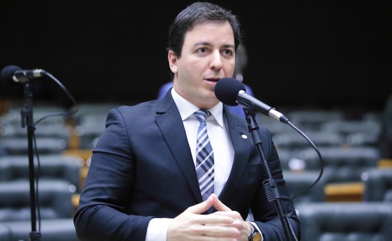 Comissão aprova uso de recursos do Fundo Nacional do Meio Ambiente para a castração de cães e gatos