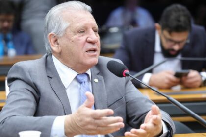Comissão aprova projeto que suspende tributação sobre farelo e óleo de amendoim