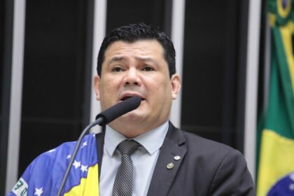 Conselho de Ética analisa pedido de suspensão do mandato do deputado Gilvan da Federal