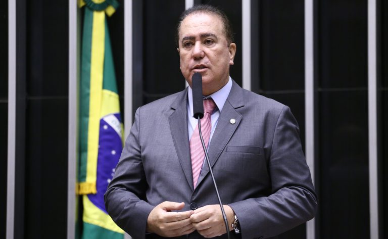 Projeto determina que chefe do Executivo entregue governo com saldo de caixa igual ou maior do que recebeu