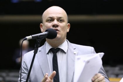 Projeto torna crime o assédio moral praticado no meio militar