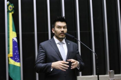 Comissão aprova direito de crianças e adolescentes visitarem parentes e amigos internados