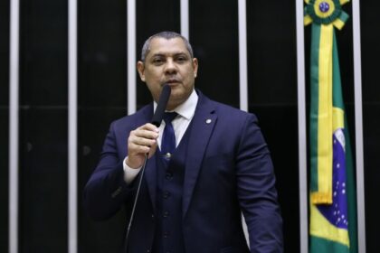 Comissão debate porte de arma para vigilantes fora do horário de serviço