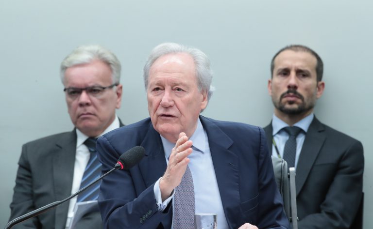 Comissão de Relações Exteriores convoca ministros para explicações sobre concessão de asilo