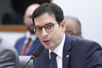 Comissão aprova política nacional para incluir profissionais autistas no mercado de trabalho