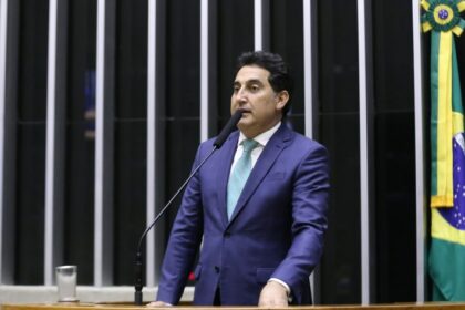 Comissão aprova medidas contra vídeos íntimos criados por inteligência artificial