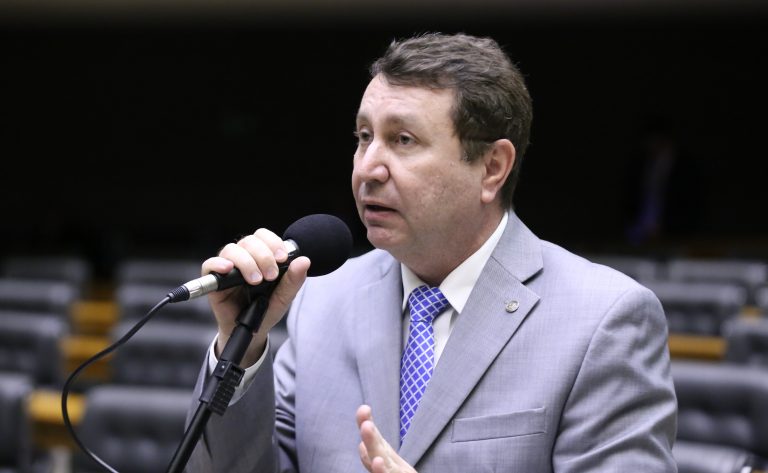 Comissão aprova projeto que proíbe bloqueio orçamentário do Fust e do Funttel