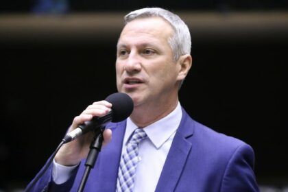 Comissão aprova projeto que prevê mensagem eletrônica para informar vítima sobre soltura de preso