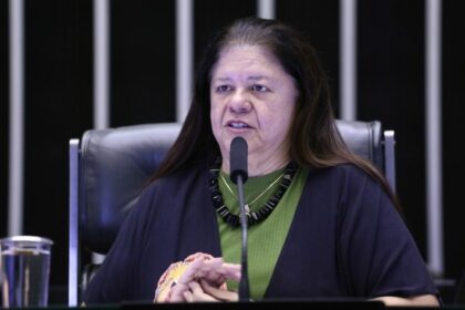 Comissão aprova prioridade no Bolsa Família para mulher vítima de violência doméstica
