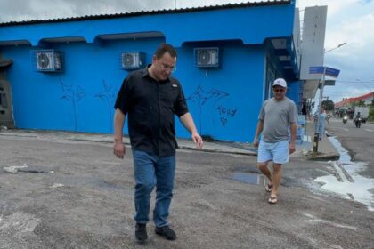 Raiff Matos cobra ação urgente para recuperar ruas com buracos na Zona Norte de Manaus