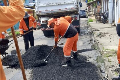 PMM realiza recuperação asfáltica em rua do Tancredo Neves