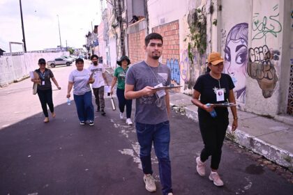 Aplicação de questionário socioeconômico no entorno do mirante Lúcia Almeida