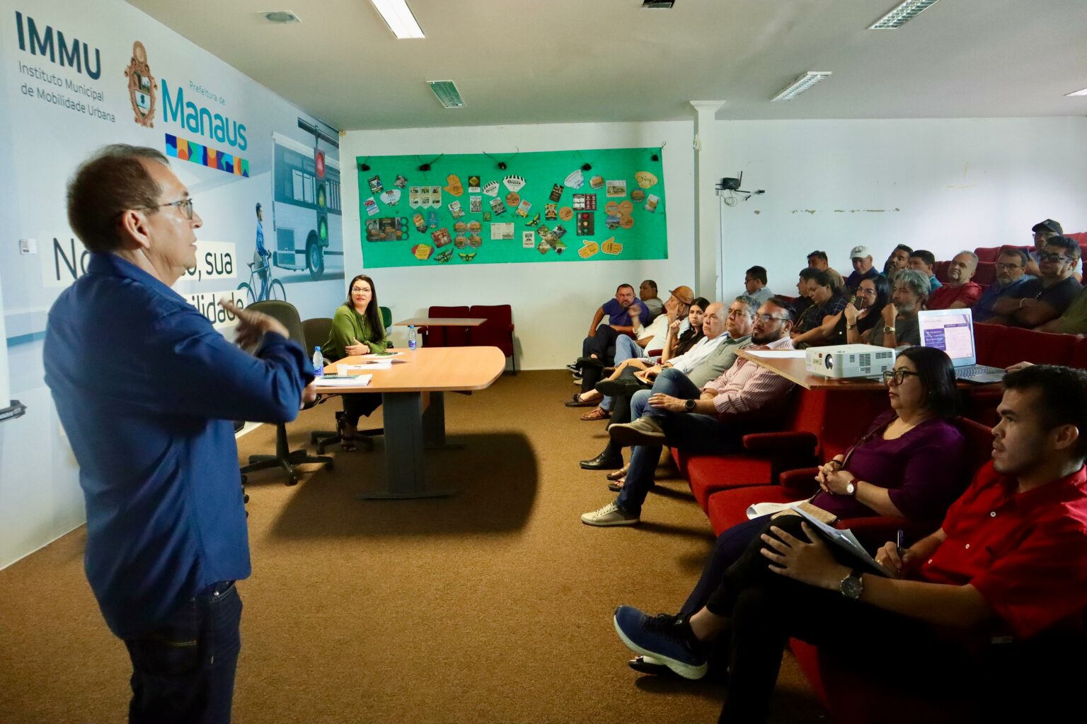 Prefeitura apresenta proposta de funcionamento do novo transporte complementar