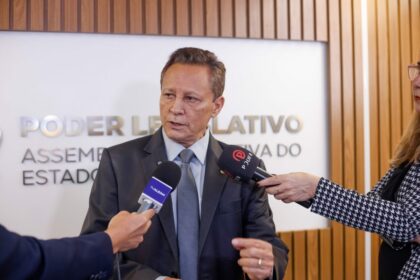 Adjuto Afonso comemora números positivos da economia do Amazonas no primeiro quadrimestre