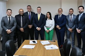 Comissão presidida por Rodrigo Sá discute revisão do Plano Diretor para expansão do Polo Industrial de Manaus