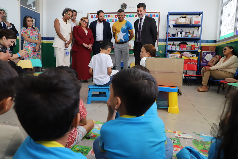Escola de Manaus certificada pela Unicef recebe Comitiva do MEC