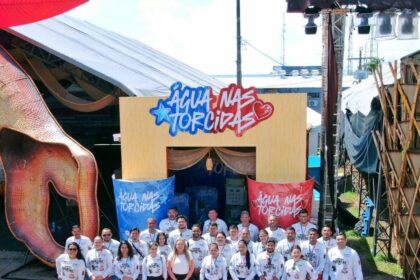 Parintins 2025: ‘Água nas Torcidas’ da Cosama distribui cerca de 600 mil copos envasados durante o festival
