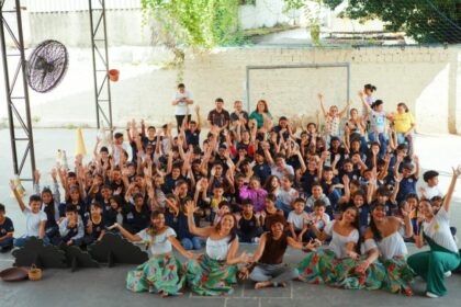 Espetáculo Verde Cinza une dança, teatro e narrativa amazônica para alertar sobre a preservação da natureza