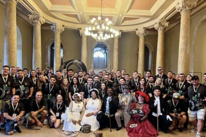 ‘Belle Époque’: Visita teatralizada no Teatro Amazonas convida o público a uma viagem no tempo