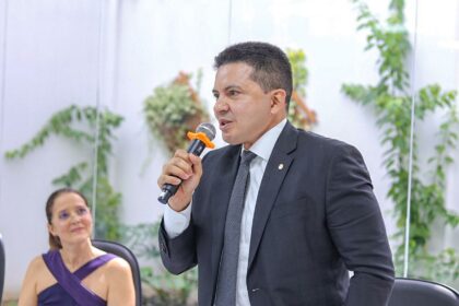 Delegado Péricles participa do lançamento do Observatório do Câncer do Amazonas, financiado com emenda de sua autoria