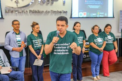 Deputado Delegado Péricles cobra informações dos municípios sobre gestão de resíduos e condições de trabalho de catadores no Amazonas